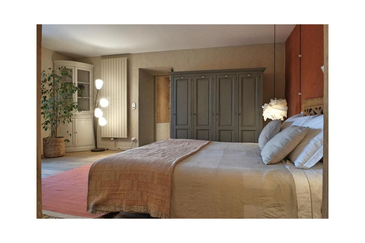 Les Jardins De Sitaara Bed & Breakfast Cucuron Exterior photo