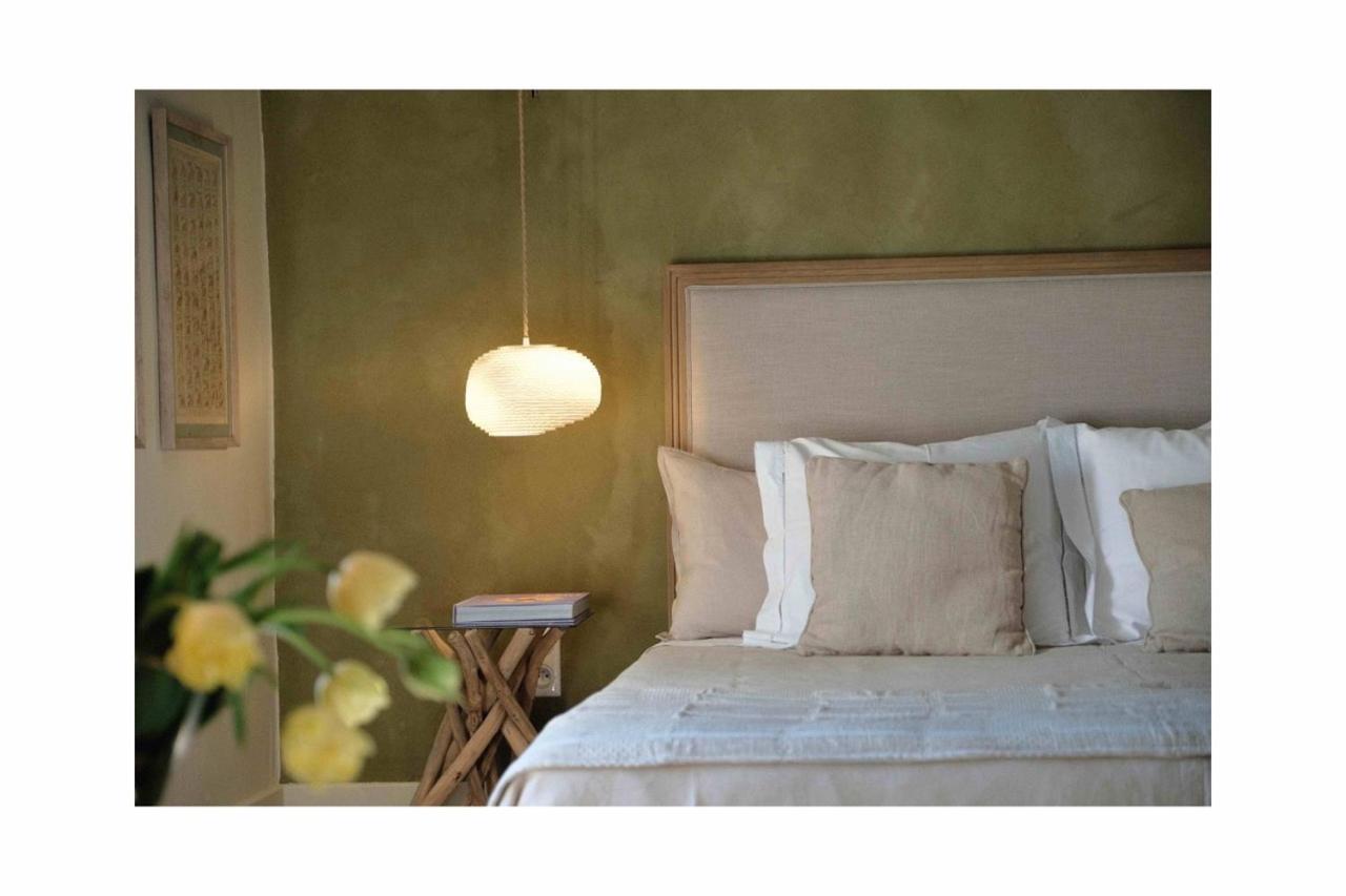 Les Jardins De Sitaara Bed & Breakfast Cucuron Exterior photo
