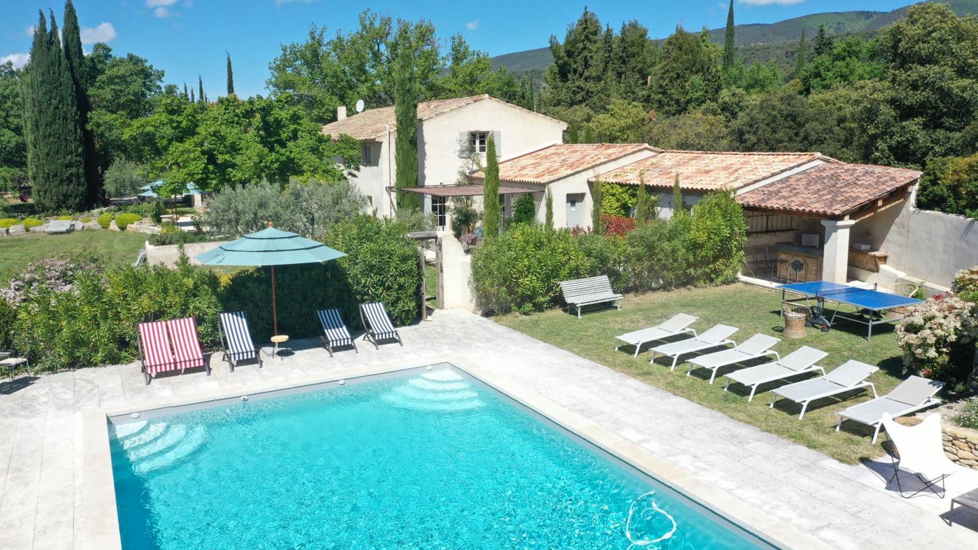 Les Jardins De Sitaara Bed & Breakfast Cucuron Exterior photo