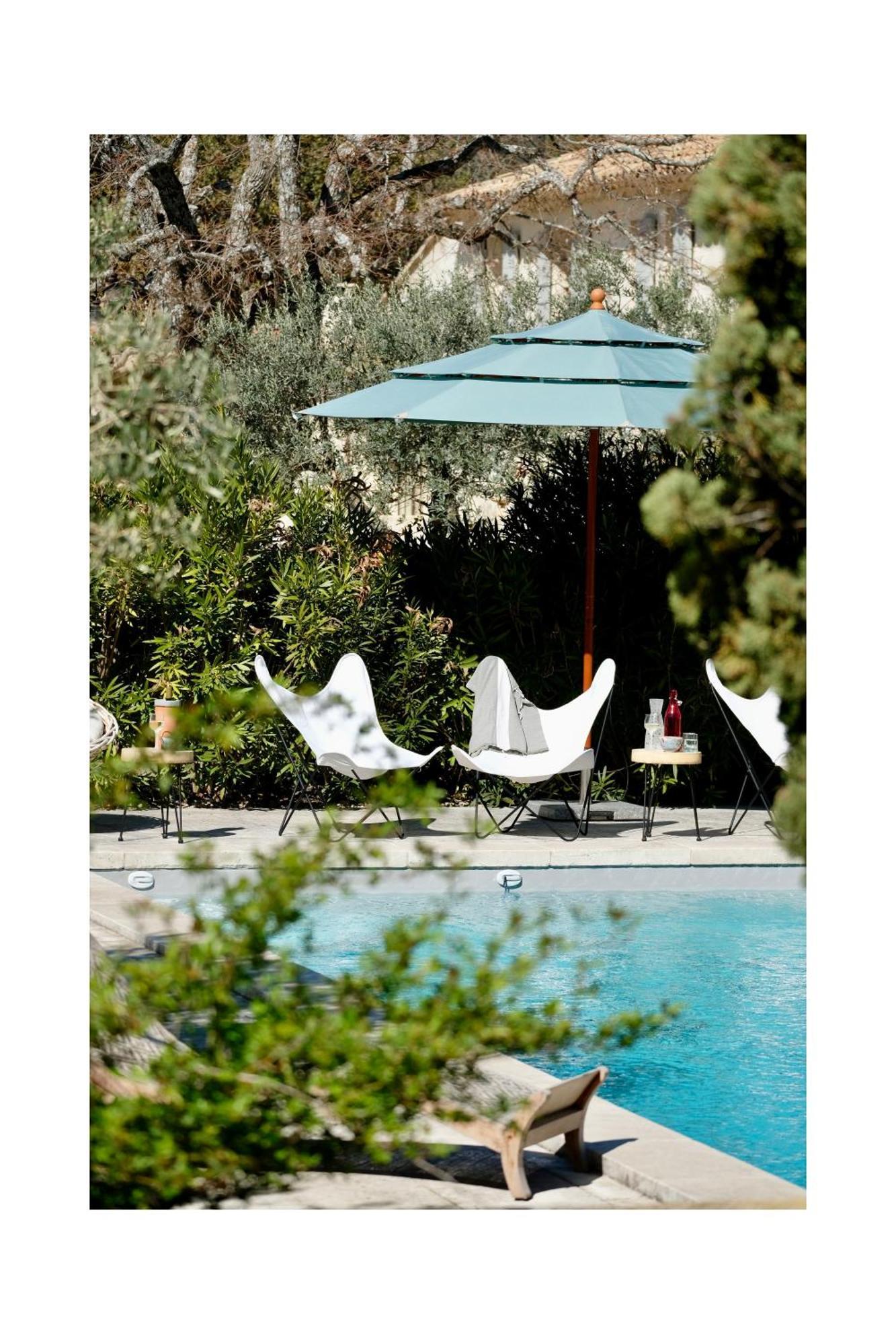 Les Jardins De Sitaara Bed & Breakfast Cucuron Exterior photo
