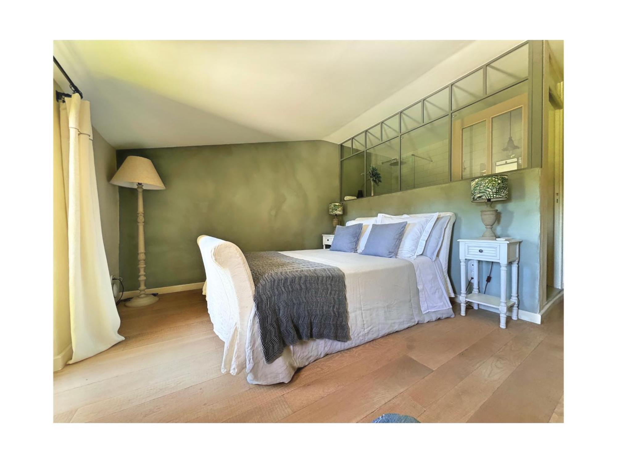 Les Jardins De Sitaara Bed & Breakfast Cucuron Exterior photo