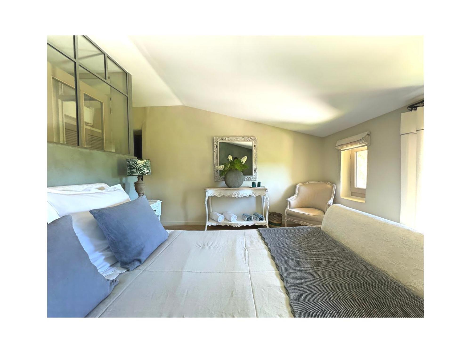 Les Jardins De Sitaara Bed & Breakfast Cucuron Exterior photo